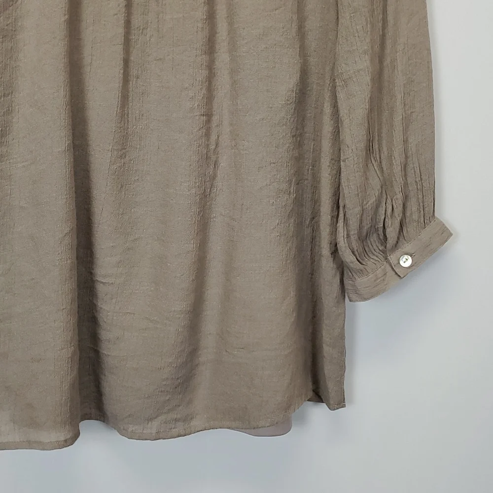 Fig & Flower Top - Size Medium.